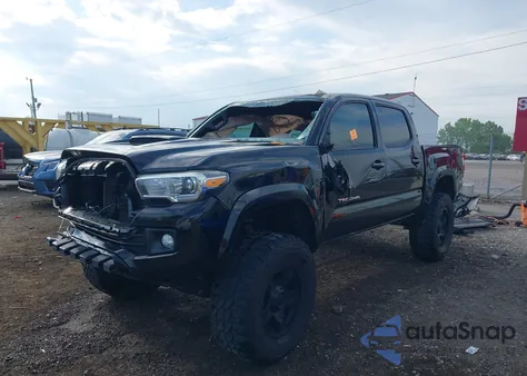 2017 Toyota Tacoma Trd Sport z USA, uszkodzony, nr VIN 3TMCZ5AN7HM091710